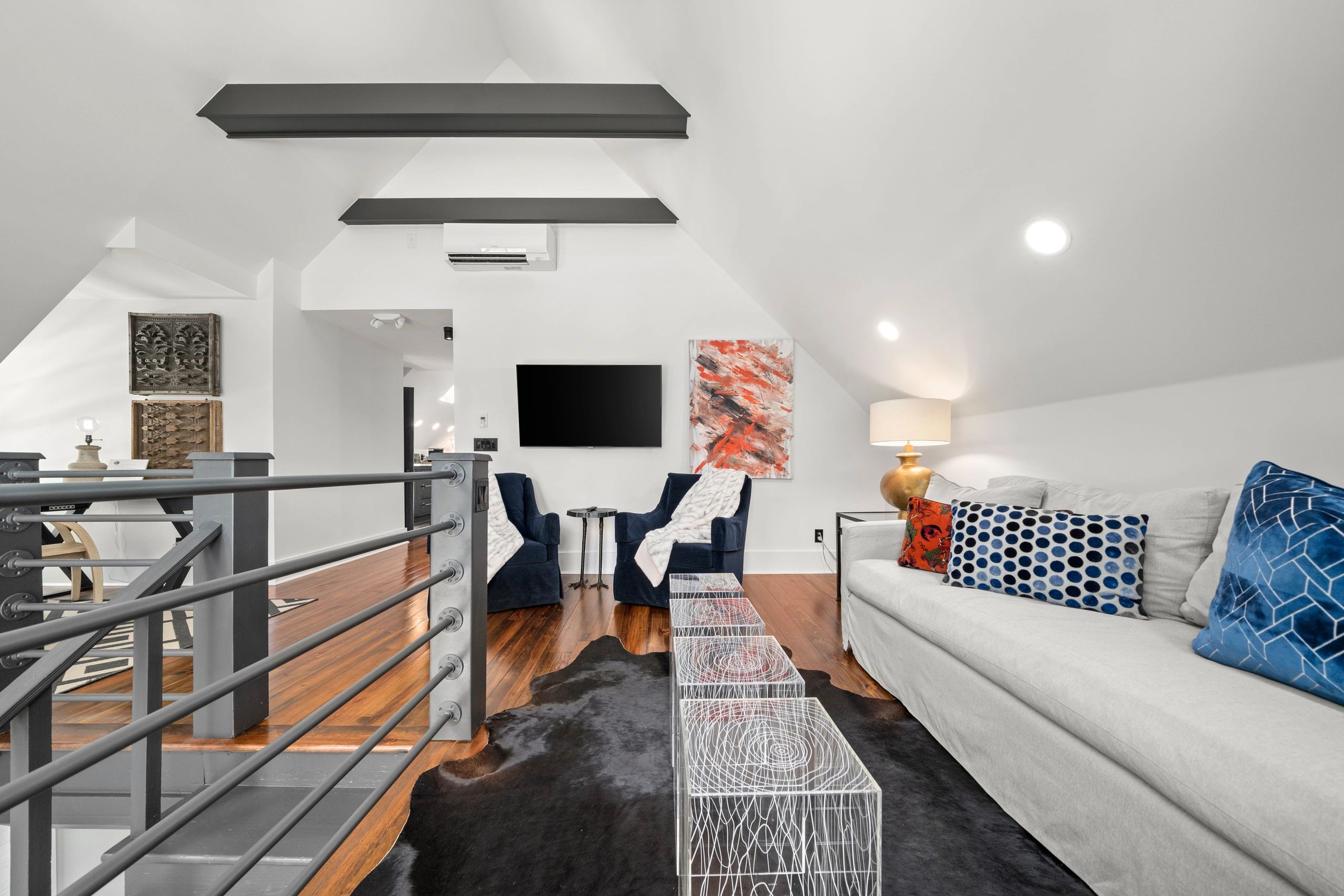 Suite 302 interior